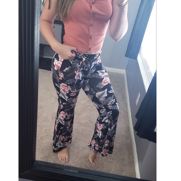Hot Kiss Pants - 🔴{HotKiss} Flare Pants Hot Kiss Pants - 🔴{HotKiss} Flare Pants